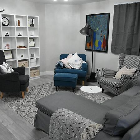 Charming Wembley Home Near Wembley Stadium Лондон Екстер'єр фото