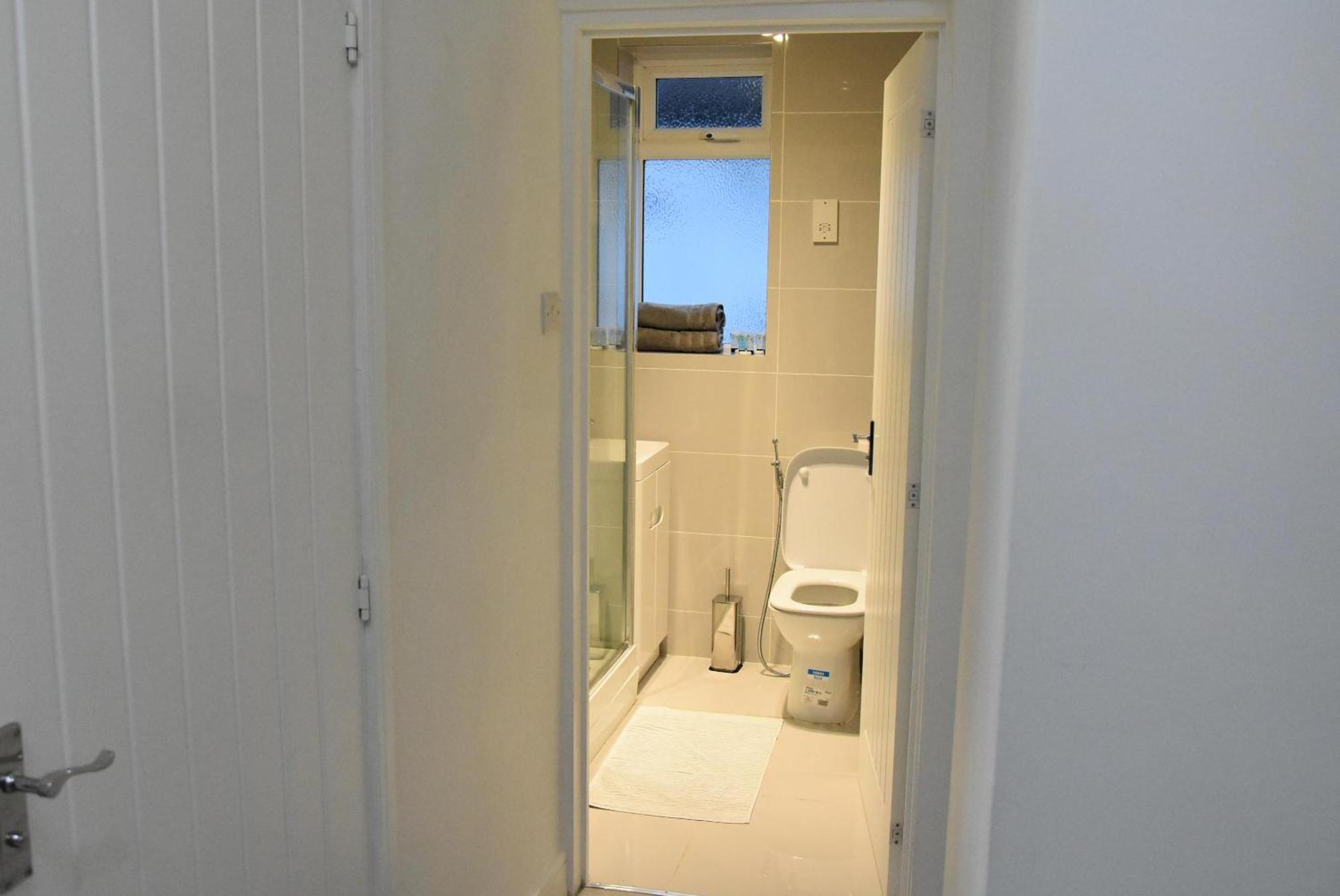 Charming Wembley Home Near Wembley Stadium Лондон Екстер'єр фото
