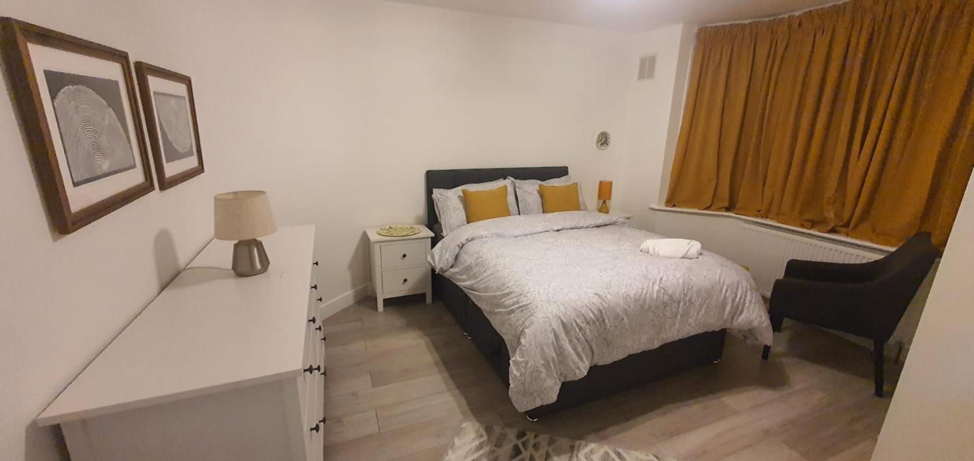 Charming Wembley Home Near Wembley Stadium Лондон Екстер'єр фото