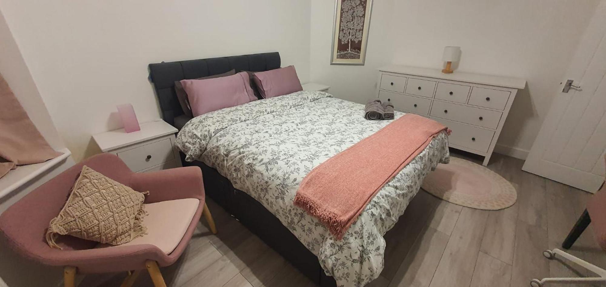 Charming Wembley Home Near Wembley Stadium Лондон Екстер'єр фото